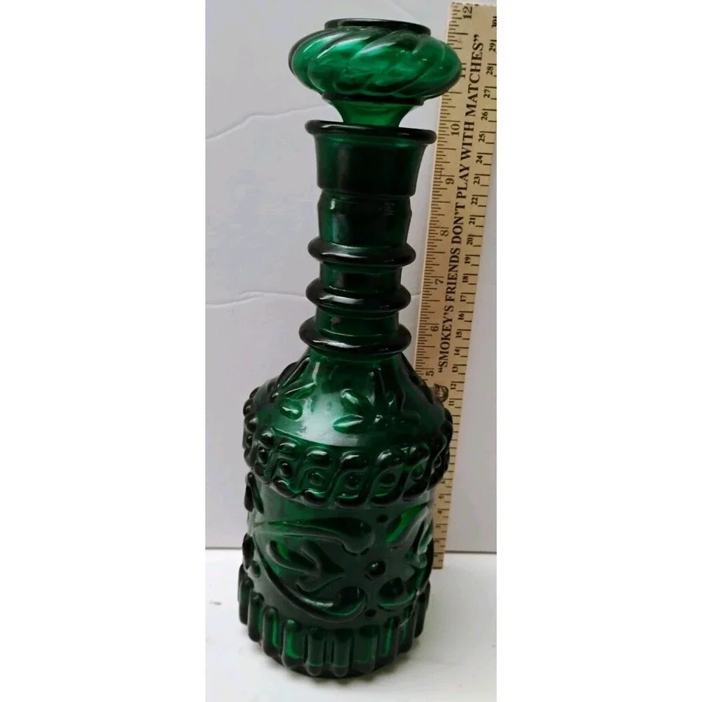 Vintage 1968 Jim Beam Emerald Green Glass Decanter Bottle KY-DRB-230 Stopper